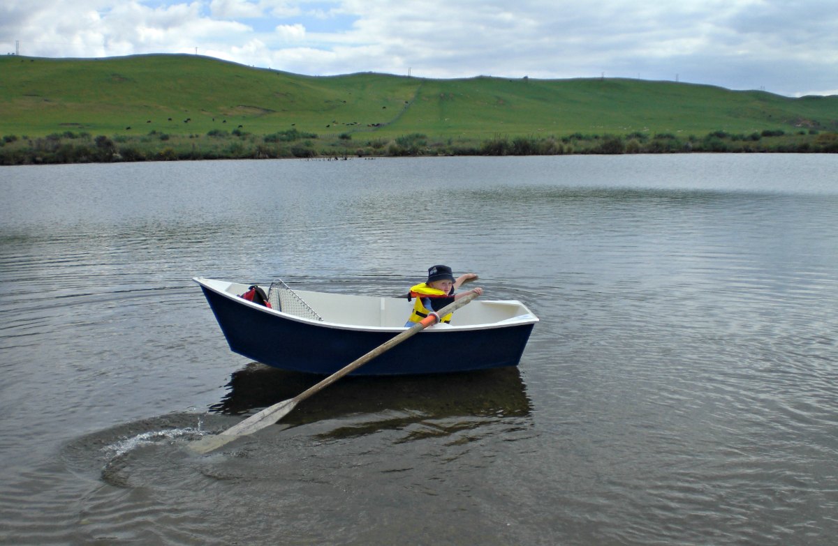 Lake Kuratau: Lake fishing in the Taupō Trout Fishery region