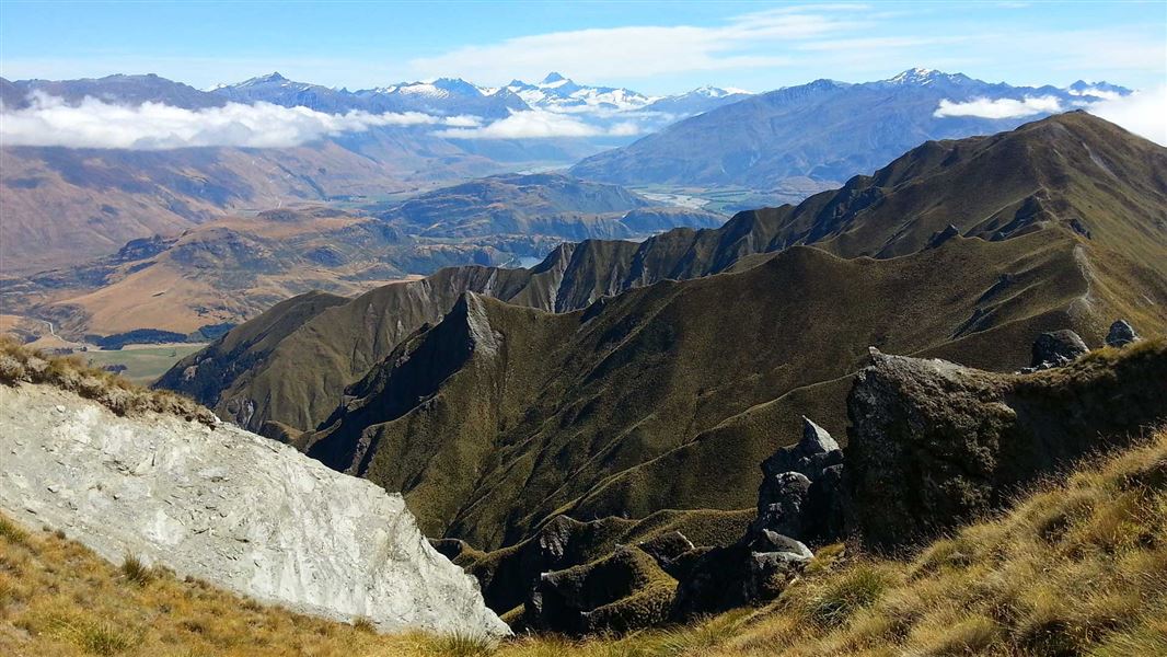 Mountains on Skyline Track. 