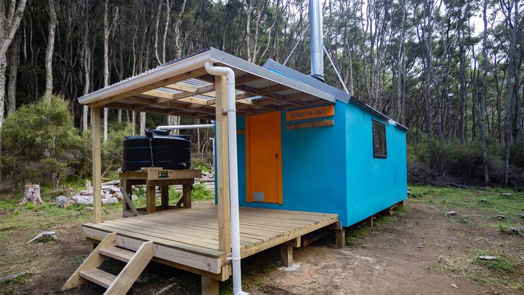 Komata Hut: Hut in the Kaweka Forest Park, Hawke's Bay