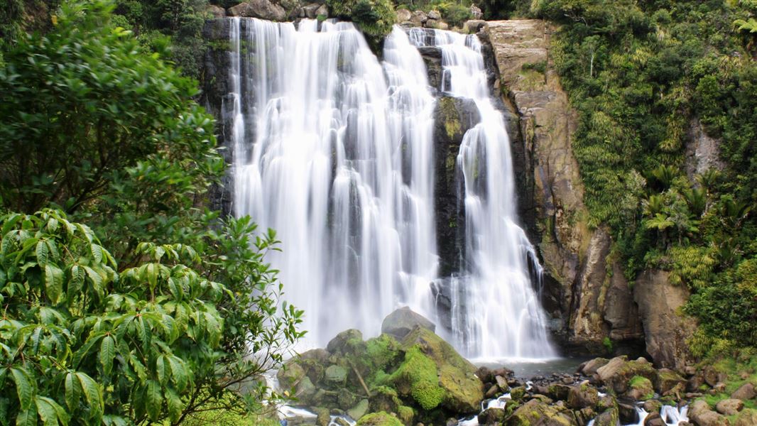 Marokopa Falls