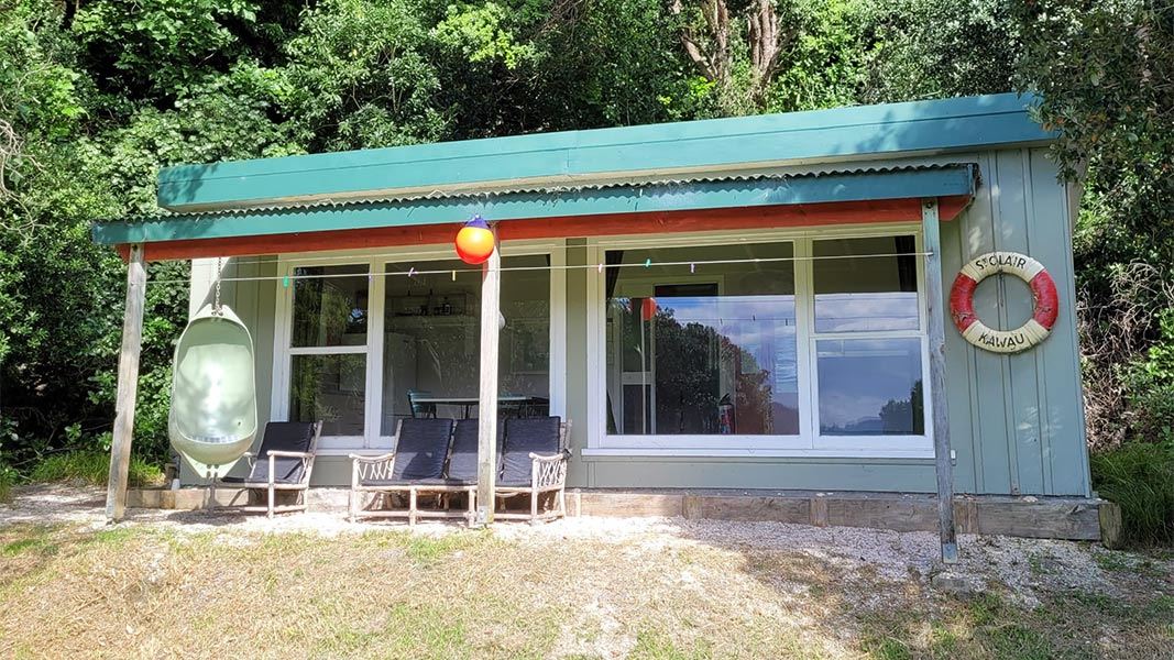 Motuora Island Bach