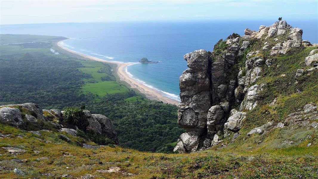 Northeast coast of Rangihaute/Rangiauria/Pitt Island from Hakepa. 