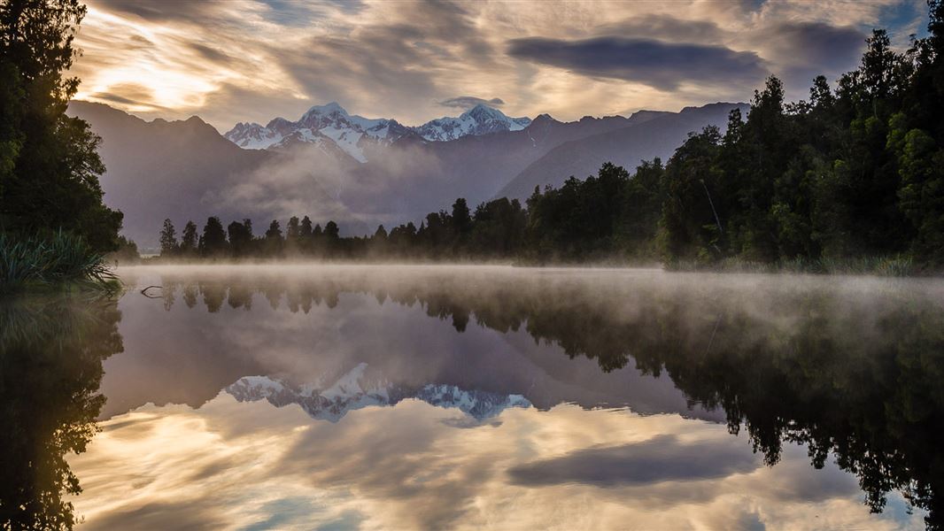 Dawn at Lake Matheson. 