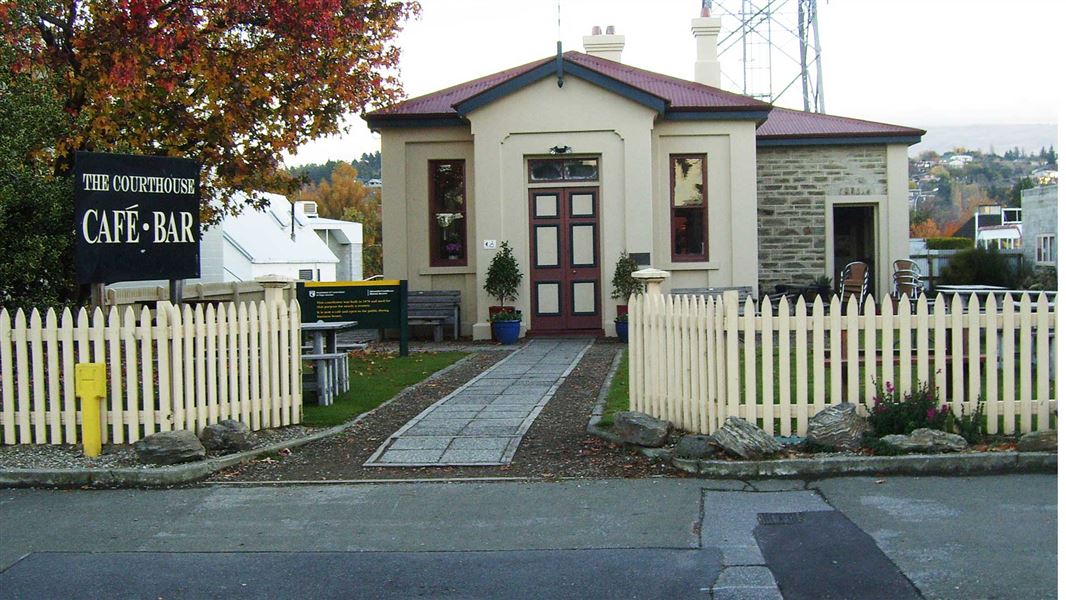 Alexandra Courthouse. 