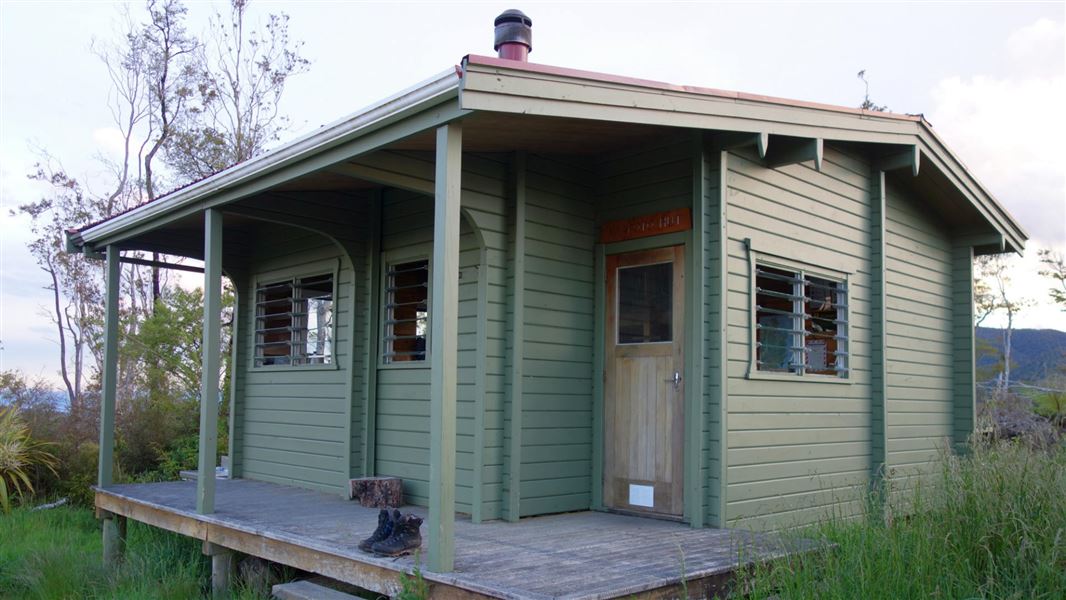 Awapoto Hut Abel Tasman.