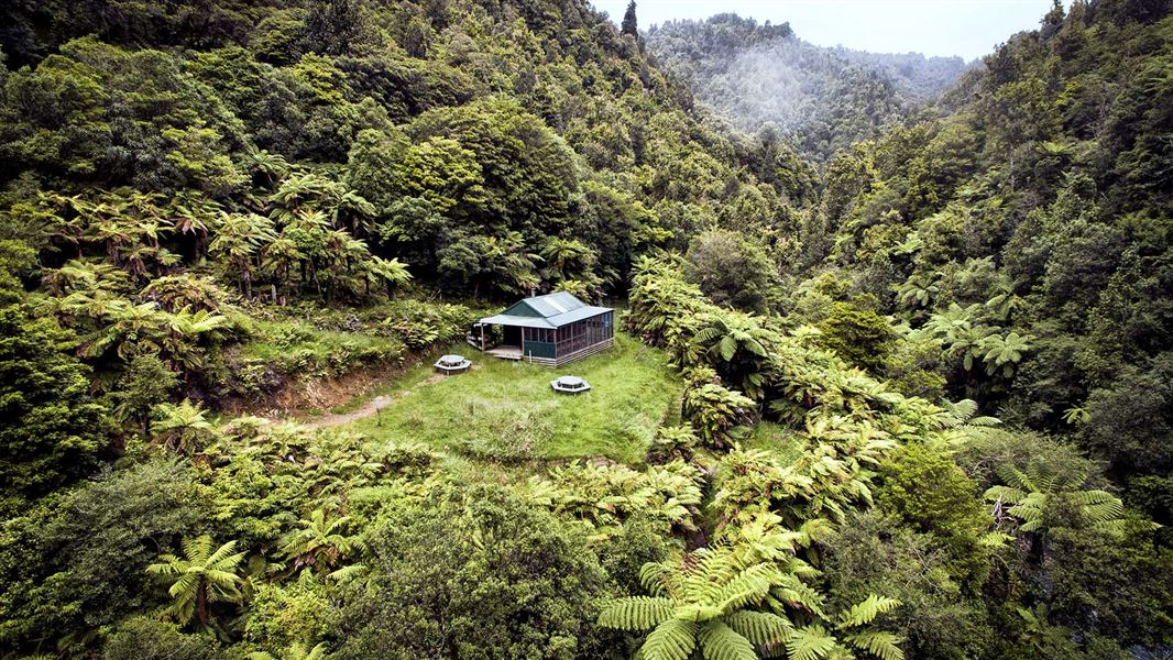 Pakihi Hut. 