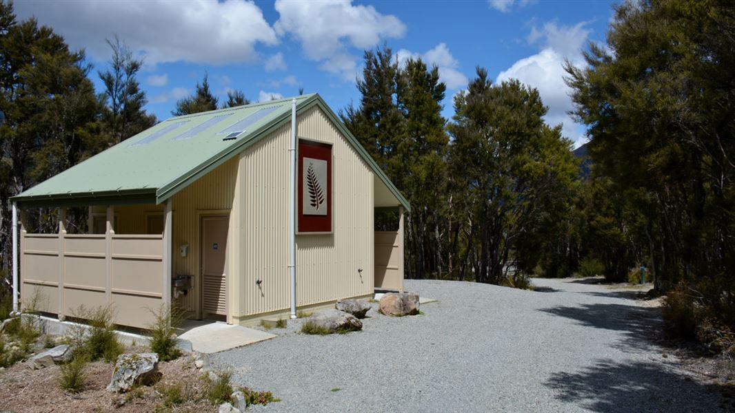 Amenities at West Bay Campsite.